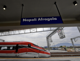 stazione dei treni napoli afragola