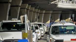 taxi - aeroporto di fiumicino