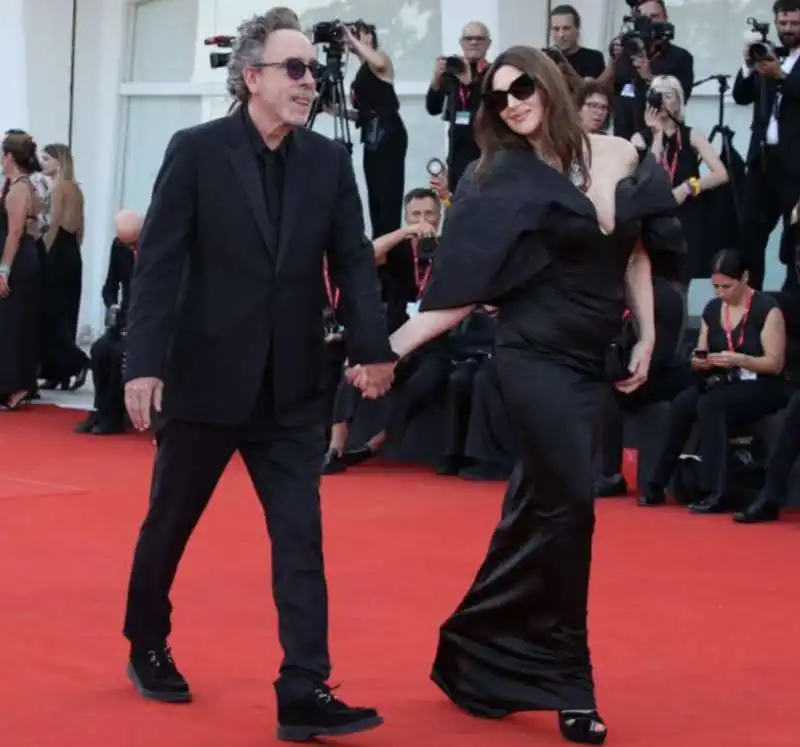 TIM BURTON MONICA BELLUCCI - RED CARPET MOSTRA DEL CINEMA DI VENEZIA 