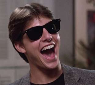 TOM CRUISE CON I RAY BAN WAYFARER IN RISKY BUSINESS