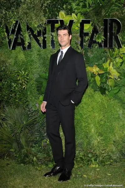 roberto bolle al party vanity fair x 