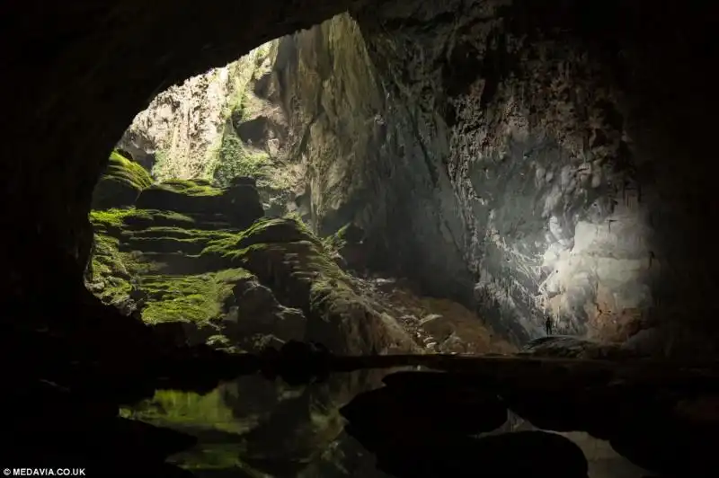 LA GROTTA DI SON DOONG IN VIETNAM 