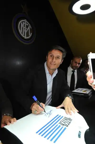 JAVIER ZANETTI 