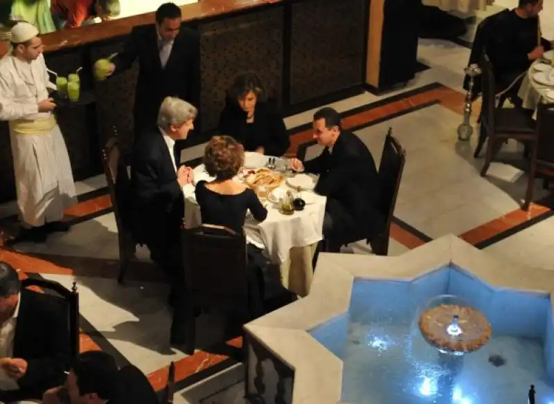 JOHN KERRY E LA MOGLIE TERESA HEINZ A CENA CON BASHAR AL ASSAD 