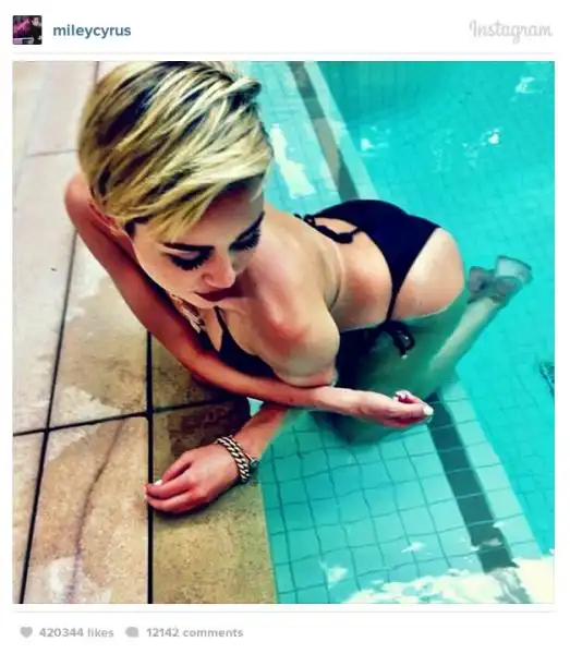 MILEY CYRUS IN BIKINI INSTAGRAM 