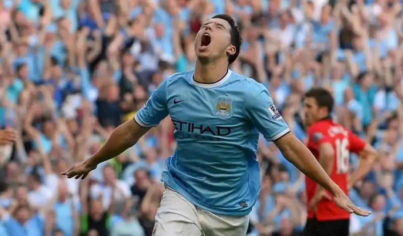 NASRI ESULTA CONTRO MANCHESTER UNITED 