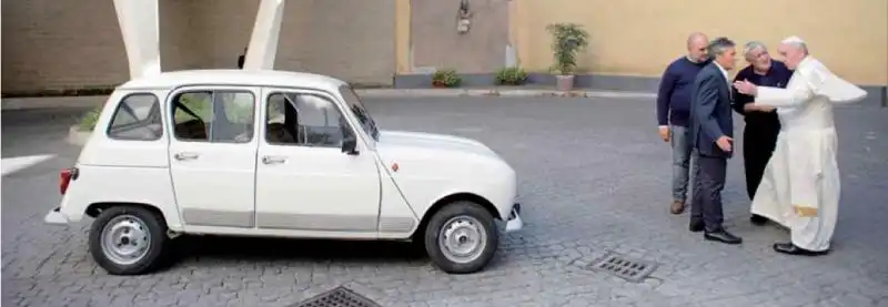 LA RENAULT QUATTRO DI DON ZOCCA REGALATA AL PAPA BERGOGLIO 