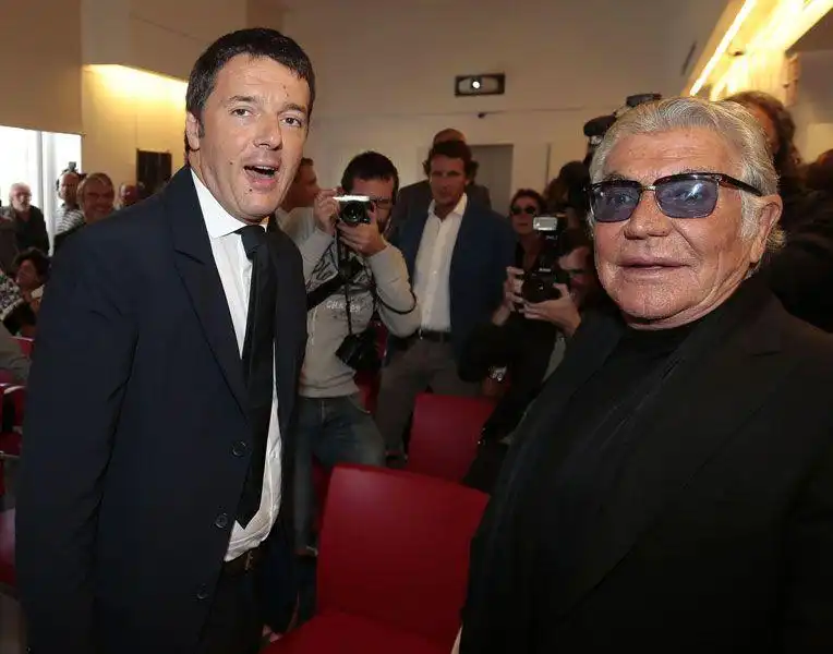 RENZI PRESENTA IL LIBRO DI CAVALLI FOTO REPUBBLICA 