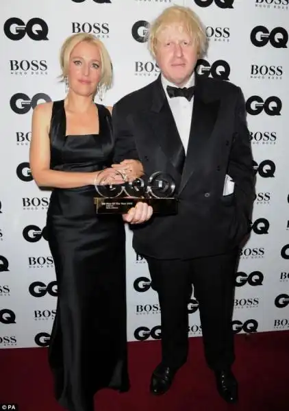 IL SINDACO DI LONDRA BORIS JOHNSON E LATTRICE GILLIAM ANDERSON 