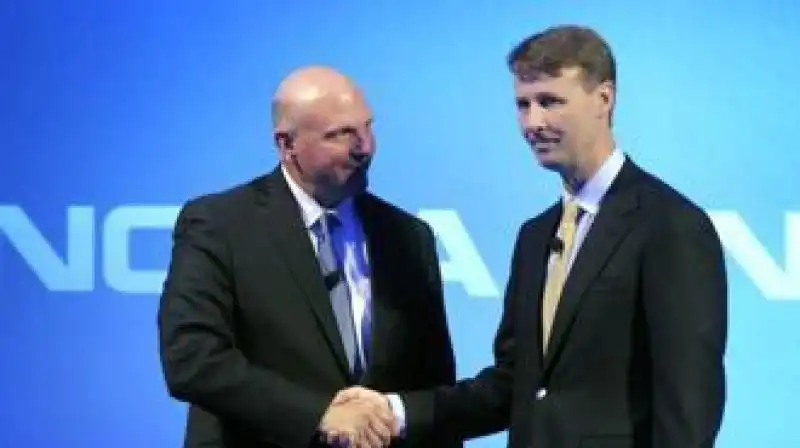 Steve Ballmer di Microsoft e Risto Siilasmaa, presidente CdA di Nokia