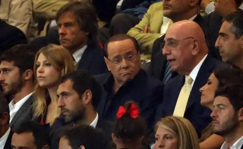 berlusconi con la figlia barbara e galliani allo stadio per milan juventus 