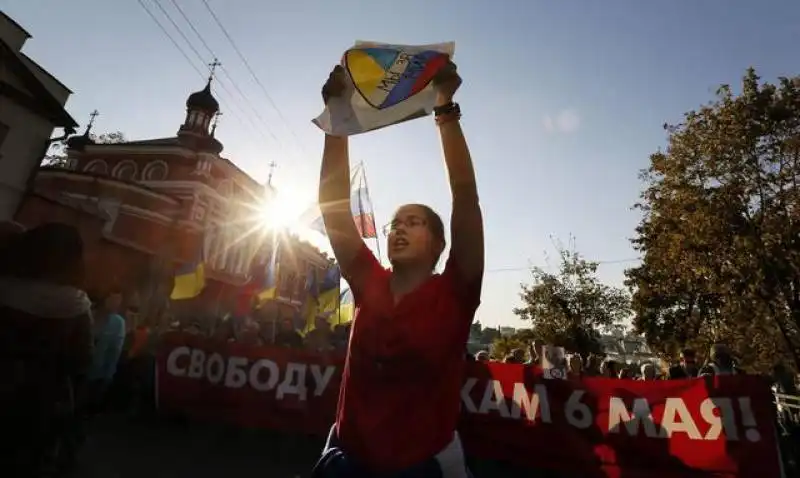 corteo a mosca per la pace in ucraina 2