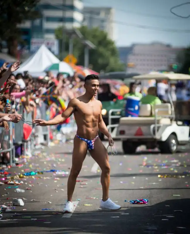 DALLAS PRIDE PARADE  -96