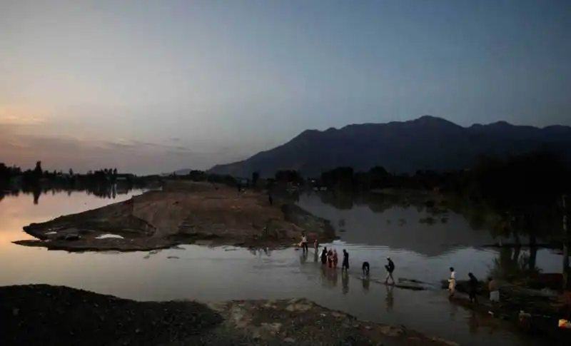 foto time 22 settembre  2014   allagamento in india  5