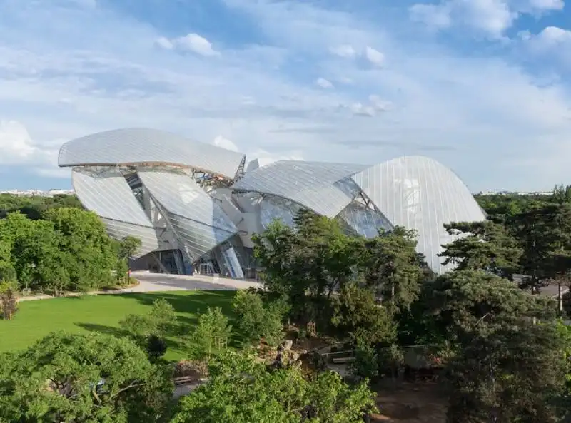 frank gehry fondazione luis vuitton