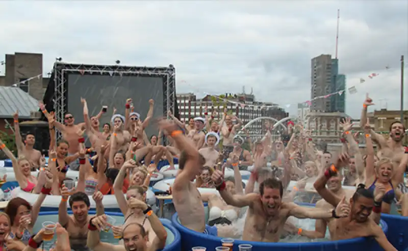 hot tub cinema