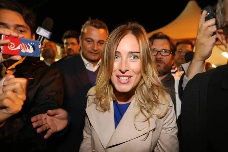 maria elena boschi 15