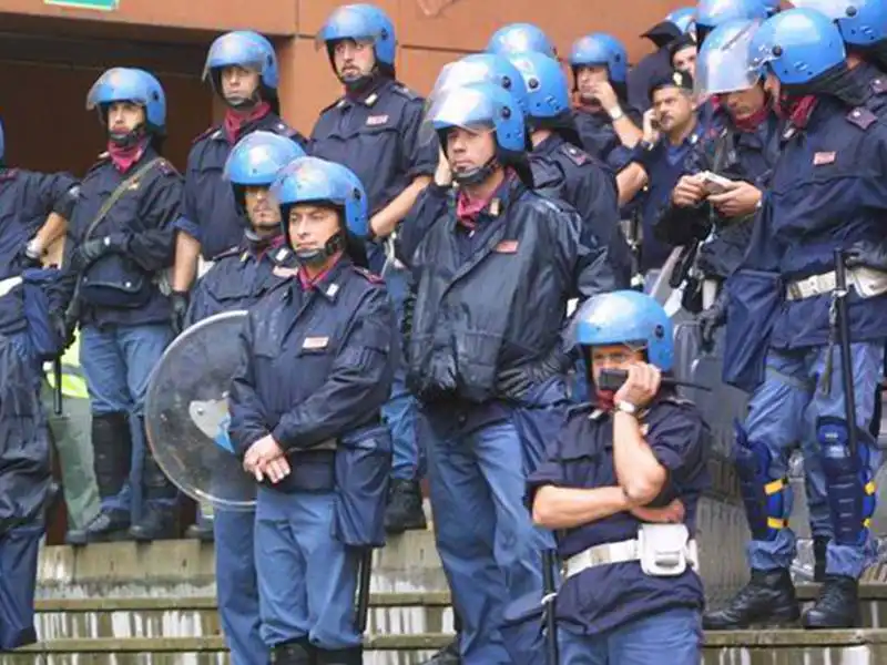 polizia stadio