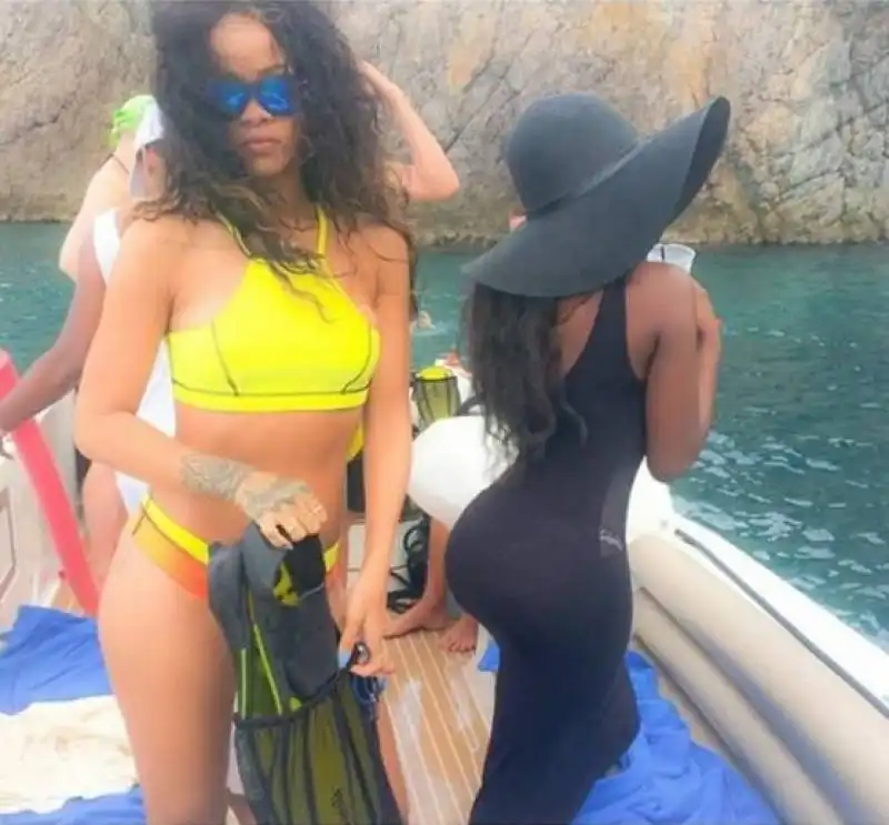 rihanna a ponza 1