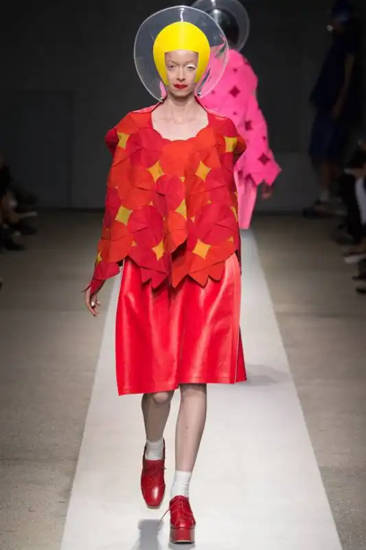 rosso spaziale per junya watanabe