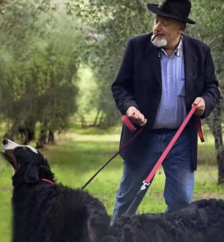 tiziano renzi con i cani