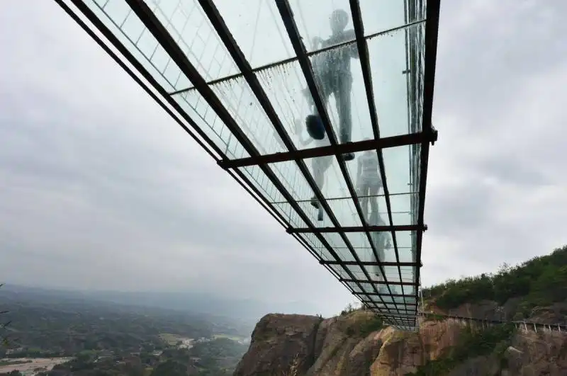 glass bridge  8