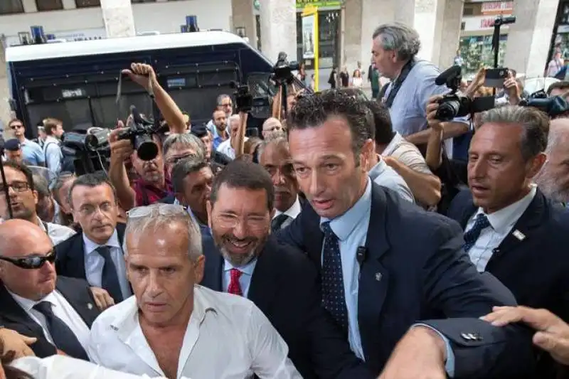 ignazio marino alla manifestazione antimafia di piazza don bosco