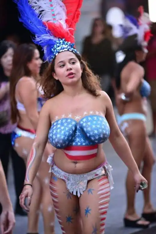 in topless a times square