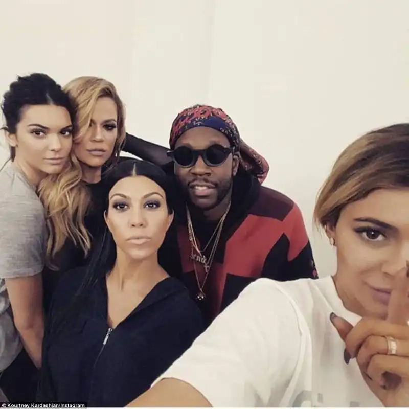 kourtney khloe kendall e kylie con 2 chainz