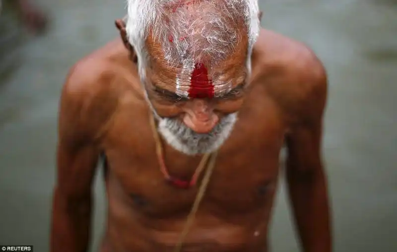 kumbh mela 2015   fiume godavari  15