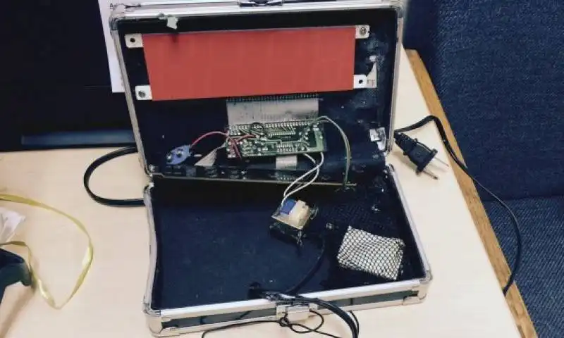 l'orologio realizzato da ahmed mohamed