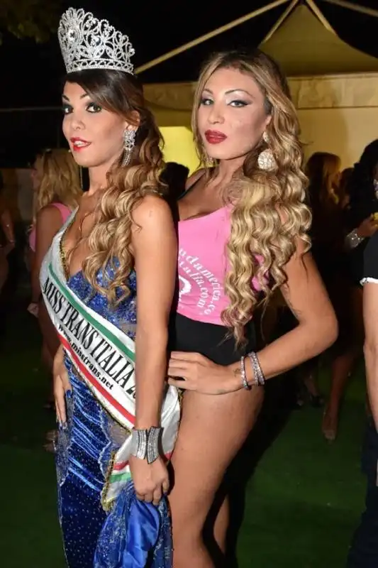 le aspiranti miss nel backstage