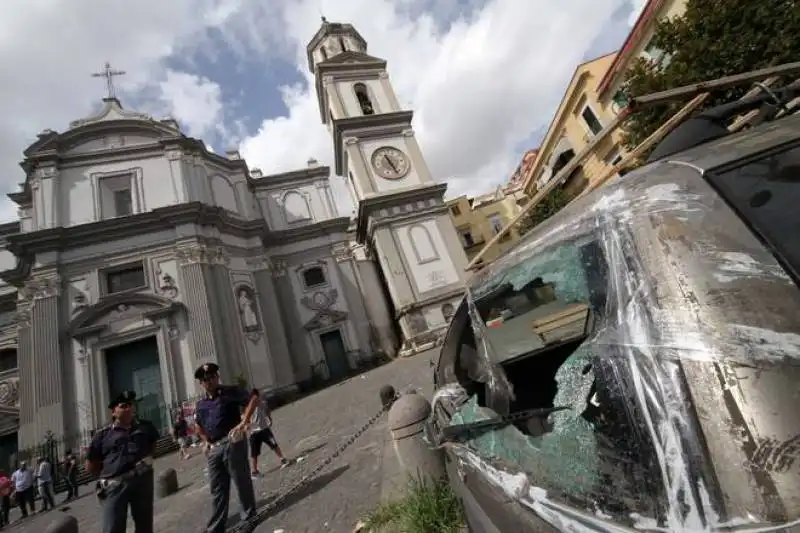 NAPOLI - GUERRA DI CAMORRA  