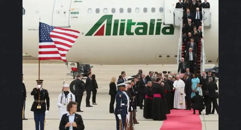 papa francesco bergoglio arriva in america accolto da obama  37