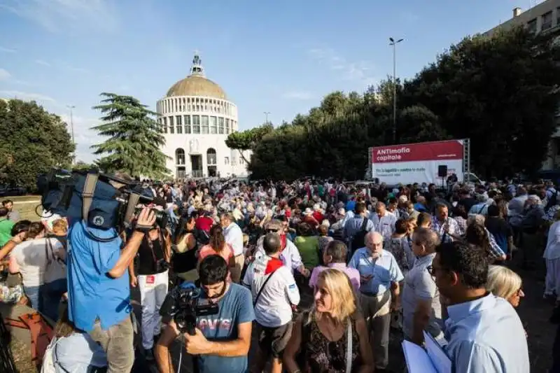 piazza don bosco   manifestazione antimafia capitale