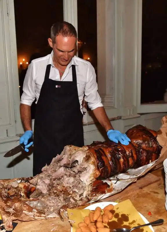 porchetta di ariccia per gli ospiti