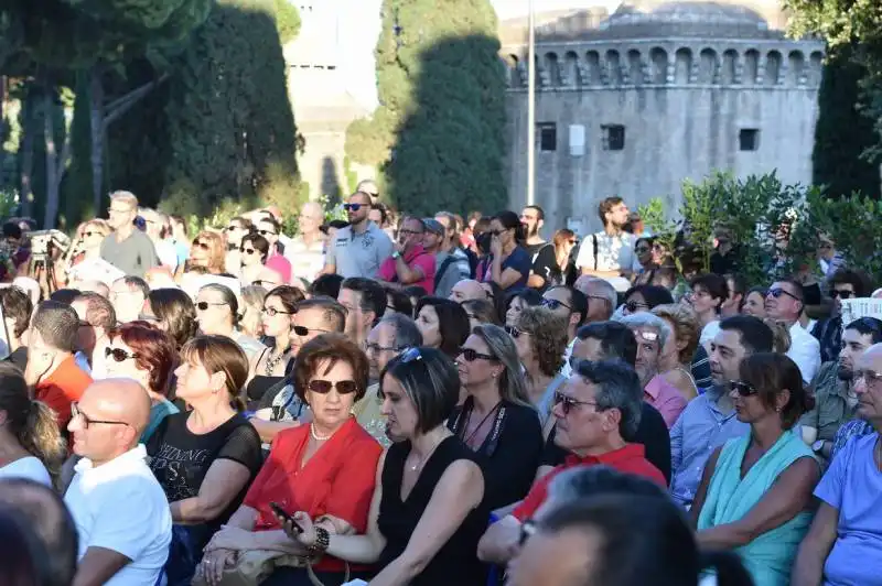 pubblico alla festa del fatto quotidiano