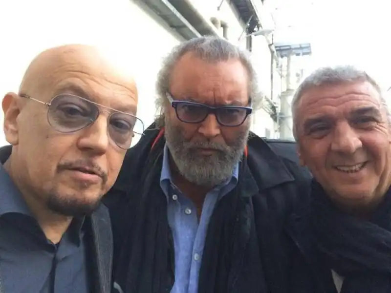 selfie enrico ruggeri abatantuono beccalossi