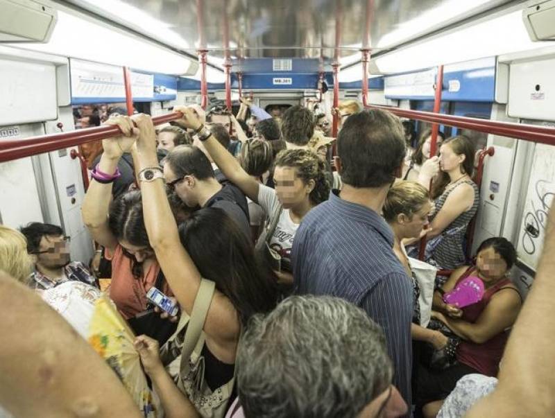 si ferma la metropolitana di roma 6