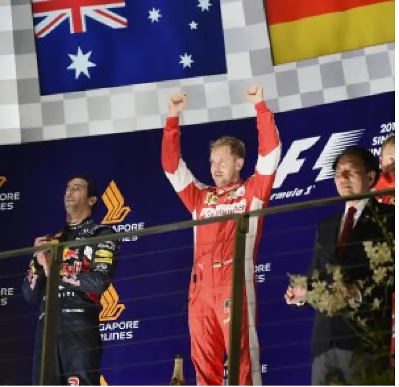 VETTEL SINGAPORE