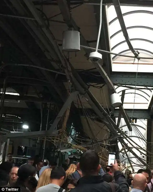 disastro ferroviario a hoboken in new jersey  2