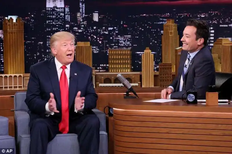 DONALD TRUMP E JIMMY FALLON