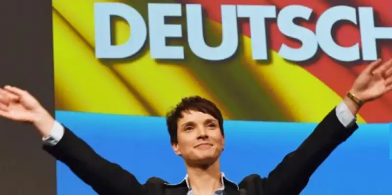 FRAUKE PETRY 2