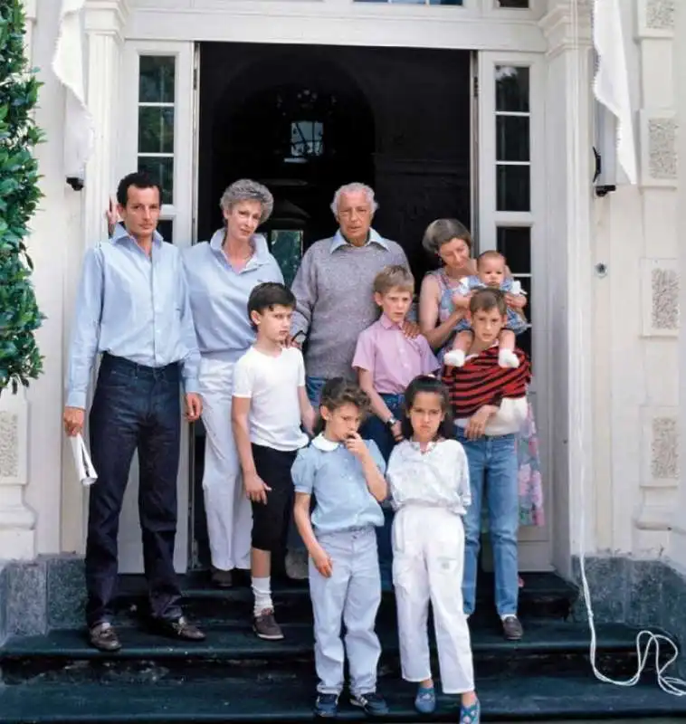 LA FAMIGLIA AGNELLI