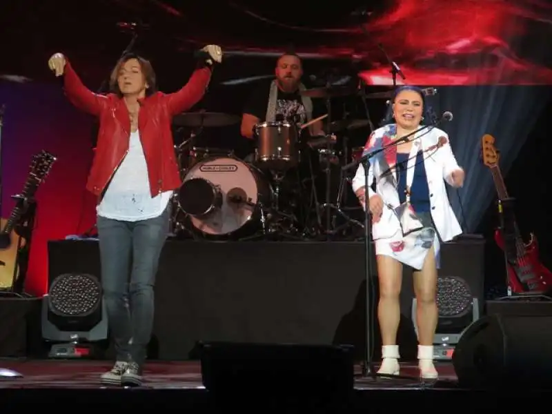 loredana berte con gianna nannini photo andrea arriga