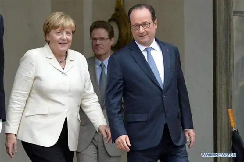 MERKEL HOLLANDE