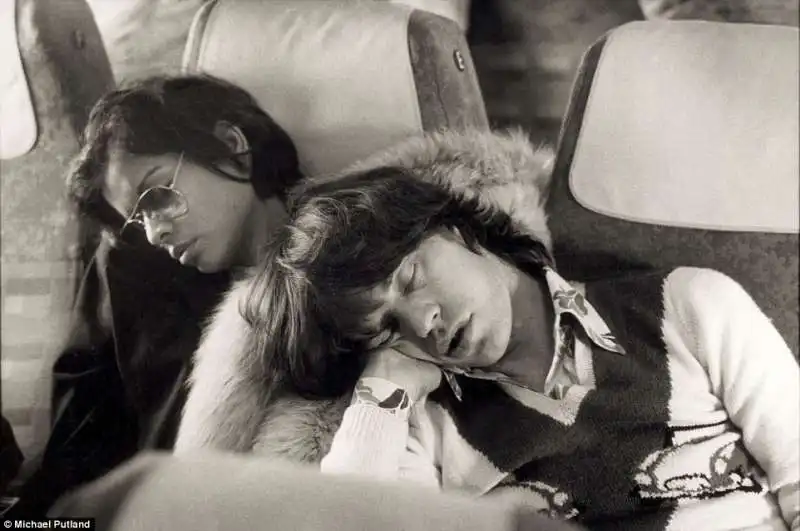 mick e bianca jagger a berlino