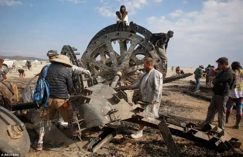 scultura al burning man