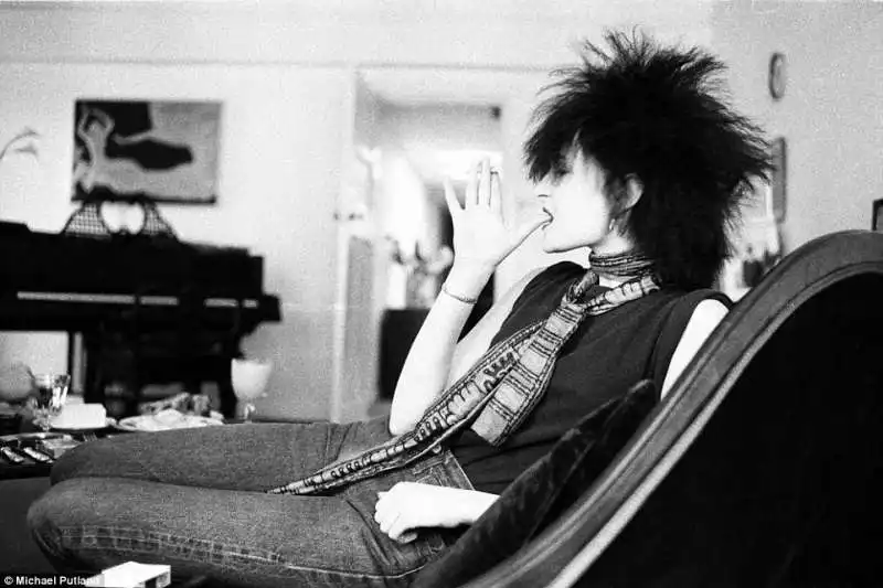  siouxsie sioux posa per putland