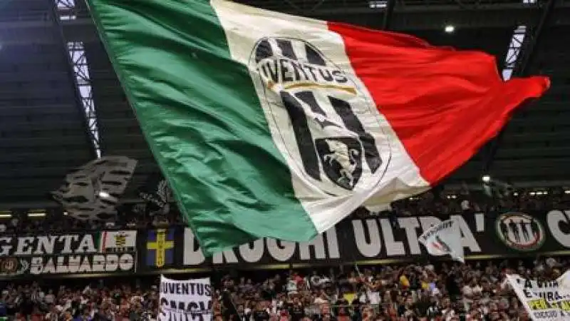 TIFOSI JUVE COREOGRAFIA